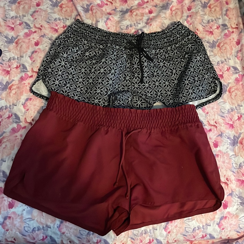Old navy drawstring board shorts. Size medium